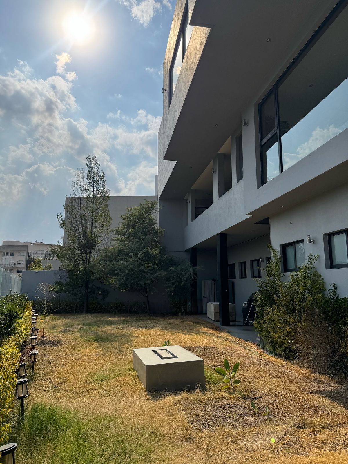 8, Pergolas, 001, Bosque Real, 52770 con 4 Recámaras, 4 Baños, 970 Metros Cuadrados y 6 Puestos de Estacionamiento 8, Pergolas, 001, Bosque Real, 52770 con 4 Recámaras, 4 Baños, 970 Metros Cuadrados y 6 Puestos de Estacionamiento